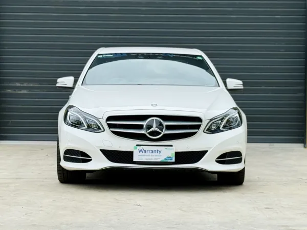 2013 Mercedes-Benz E350 — photo