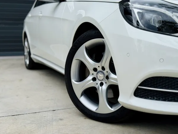 2013 Mercedes-Benz E350 — photo
