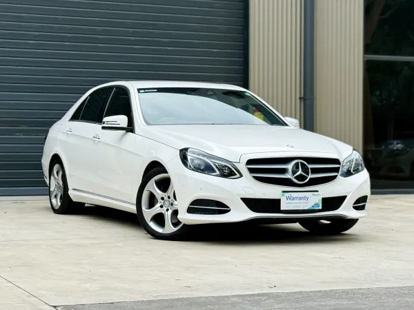 2013 Mercedes-Benz E350 — photo